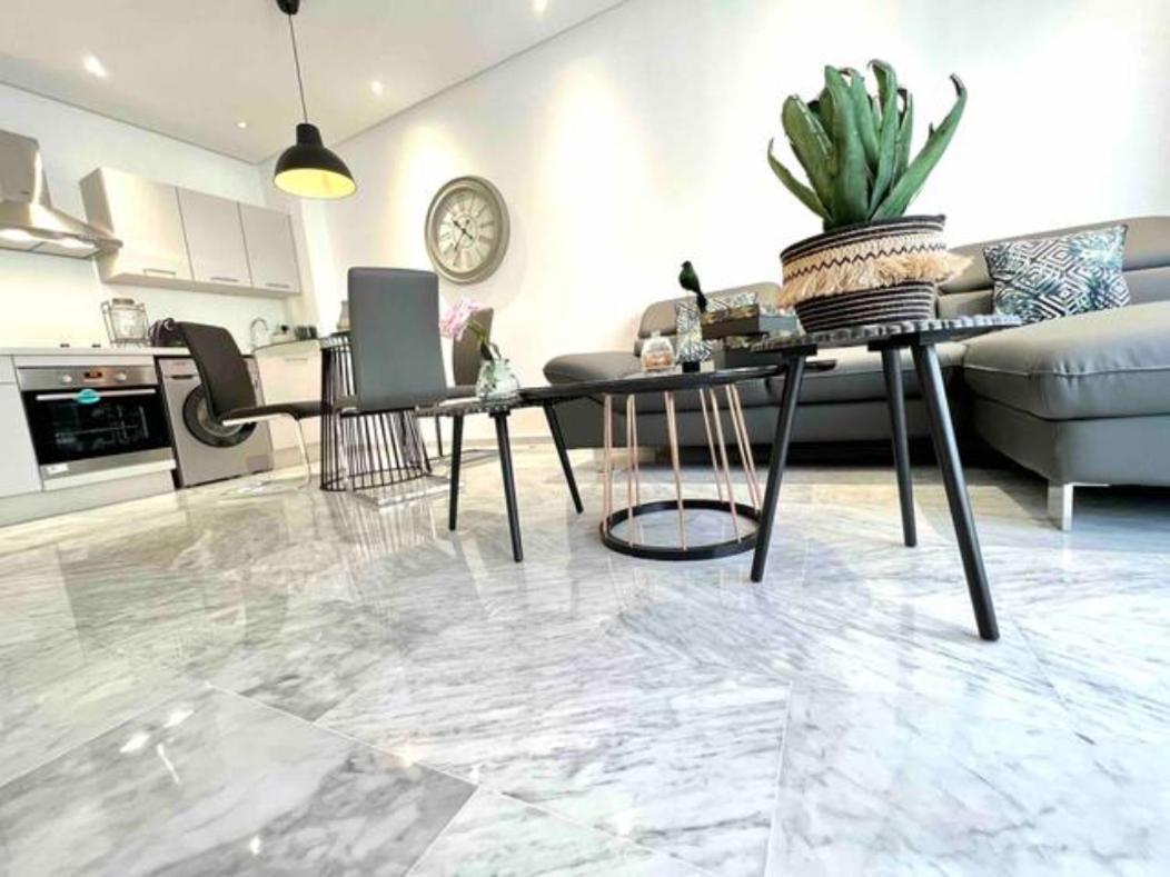 Gauthier Living By Shortstaycasa 1bed Or 2beds - The Heart Of Town Apartment *